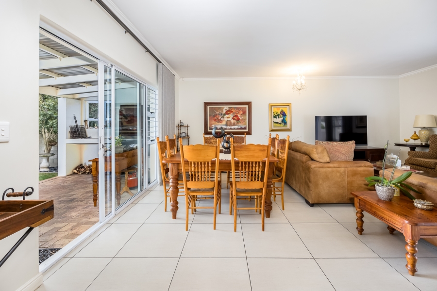 4 Bedroom Property for Sale in Pinehurst Western Cape